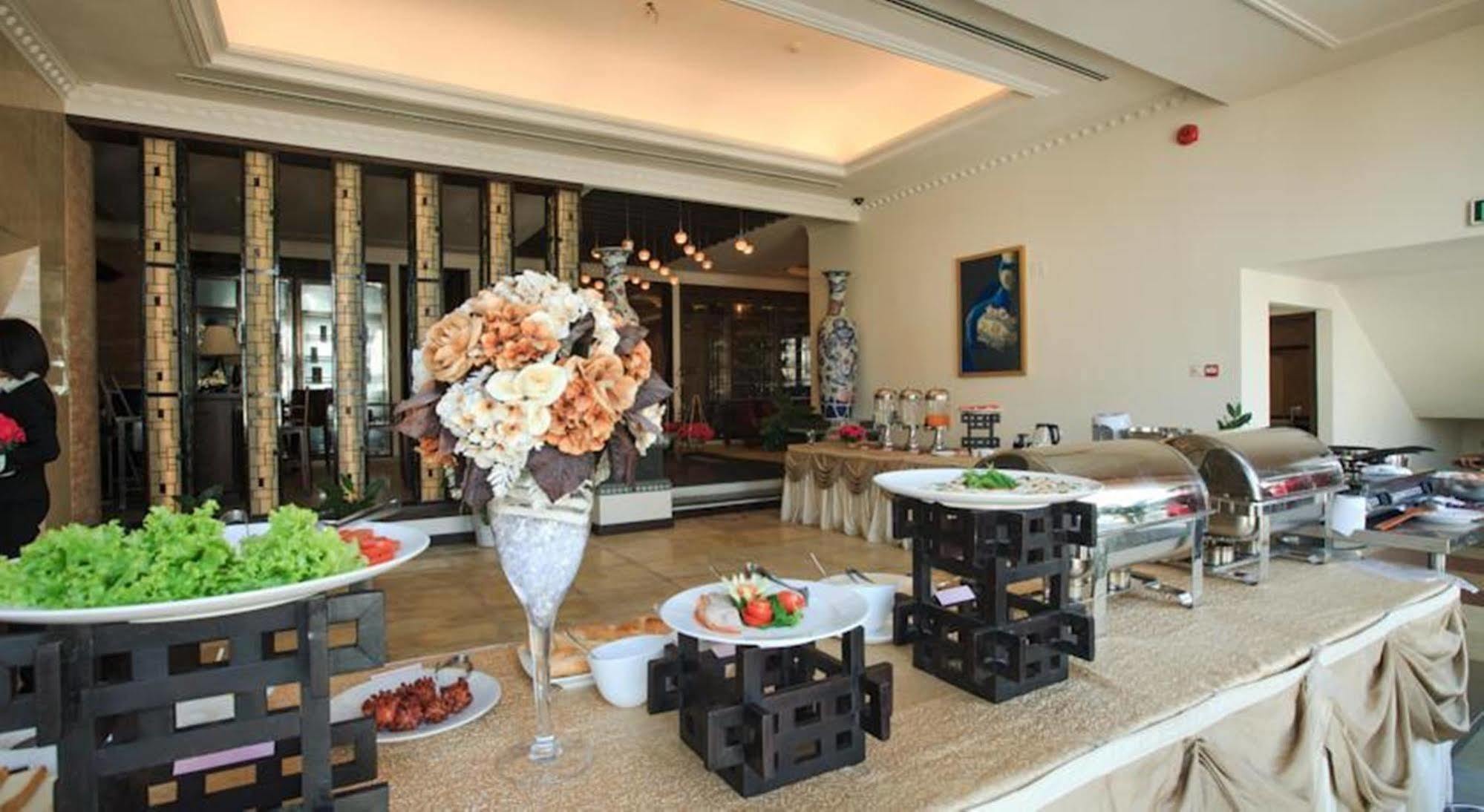 Den Long Do Hotel Nha Trang Exterior photo